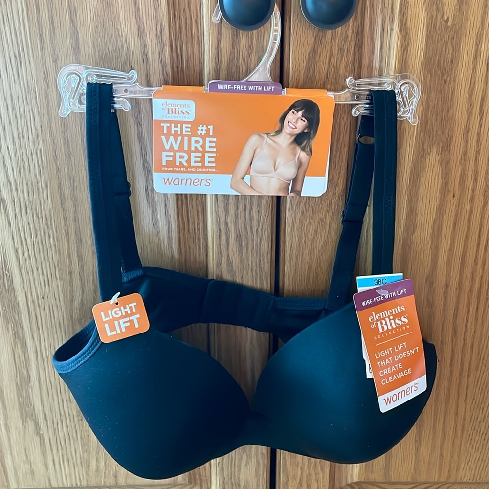 NWT - Warner Elements of Bliss wire-free bra (size 38 C)